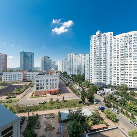 קייב Большая 3 Комнатная На Осокорках Гмирі 2 מראה חיצוני תמונה